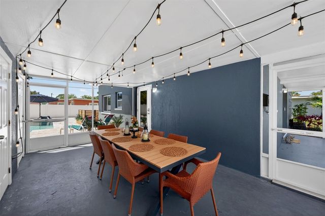 6318 21ST AVENUE N, St Petersburg, FL 33710