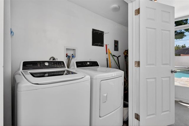 6318 21ST AVENUE N, St Petersburg, FL 33710