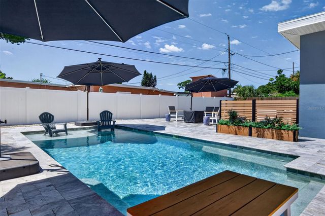 6318 21ST AVENUE N, St Petersburg, FL 33710