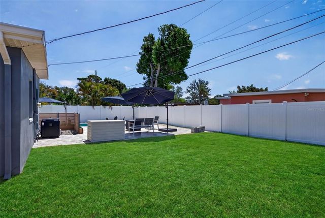 6318 21ST AVENUE N, St Petersburg, FL 33710