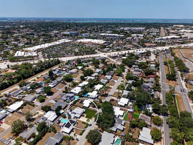 6318 21ST AVENUE N, St Petersburg, FL 33710