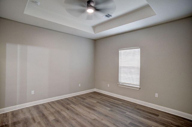 121 S Kanaio DR, Bastrop, TX 78602
