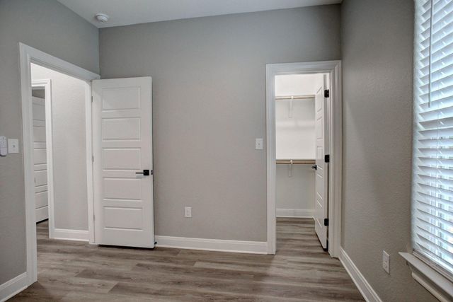 121 S Kanaio DR, Bastrop, TX 78602