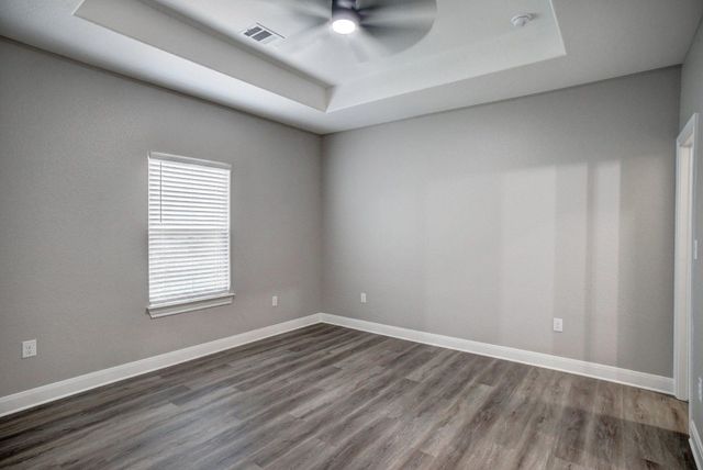 121 S Kanaio DR, Bastrop, TX 78602