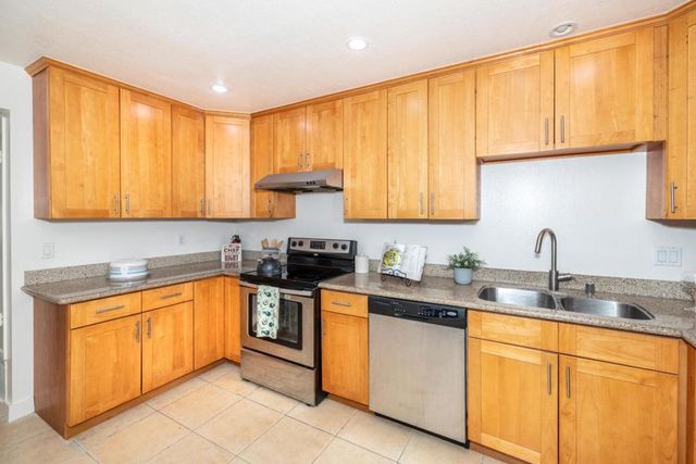 339 Catamaran Street, Foster City, CA 94404