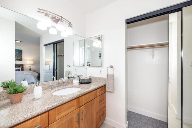 339 Catamaran Street, Foster City, CA 94404