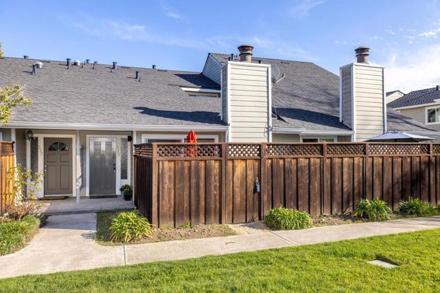 339 Catamaran Street, Foster City, CA 94404