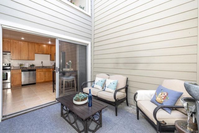 339 Catamaran Street, Foster City, CA 94404