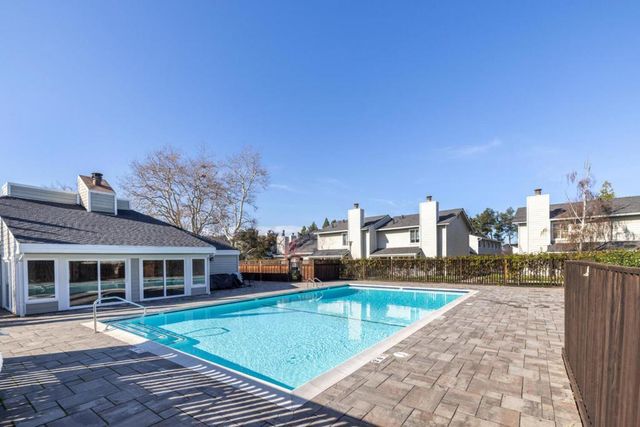 339 Catamaran Street, Foster City, CA 94404