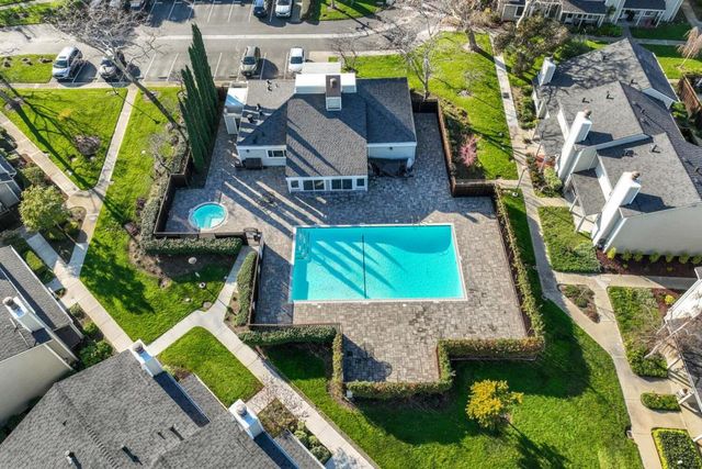 339 Catamaran Street, Foster City, CA 94404