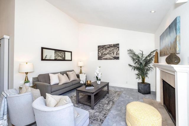 339 Catamaran Street, Foster City, CA 94404