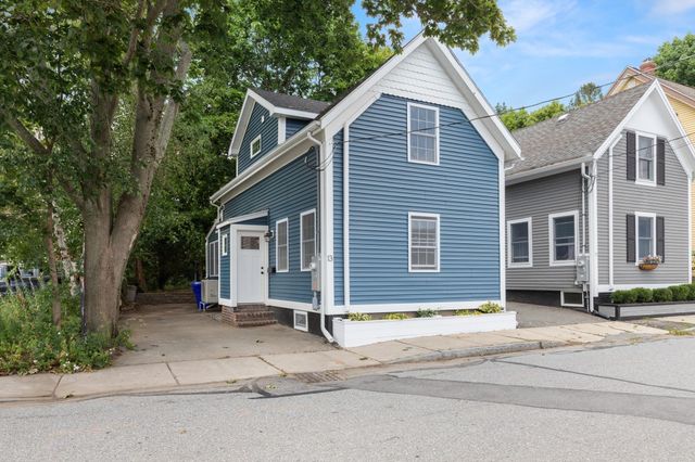 13 Estes Street, Ipswich, MA 01938