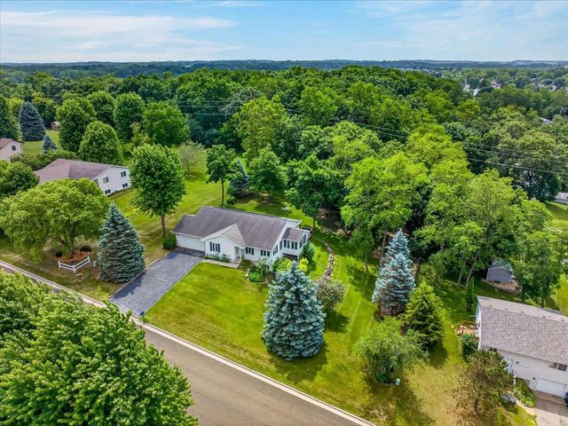 118 E Miller Road, Rio, WI 53960