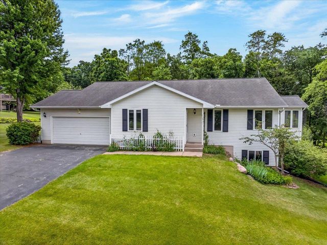 118 E Miller Road, Rio, WI 53960