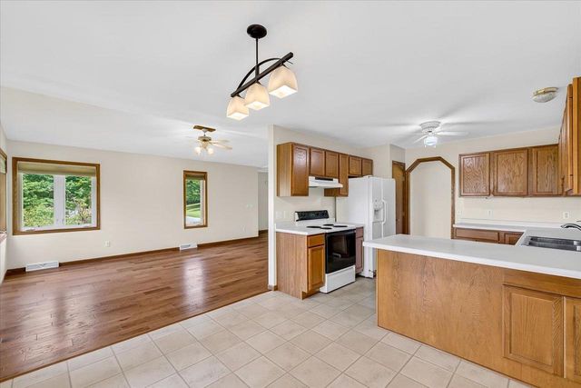 118 E Miller Road, Rio, WI 53960