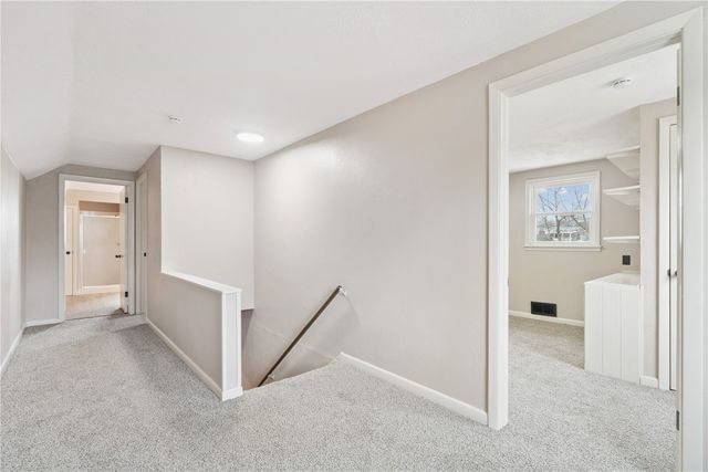 102 Patricia Lane NW, Cedar Rapids, IA 52405