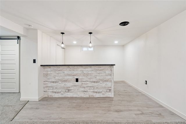 102 Patricia Lane NW, Cedar Rapids, IA 52405