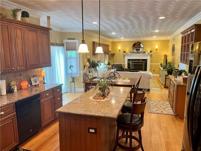 35 East Lantern Road, Smithfield, RI 02917