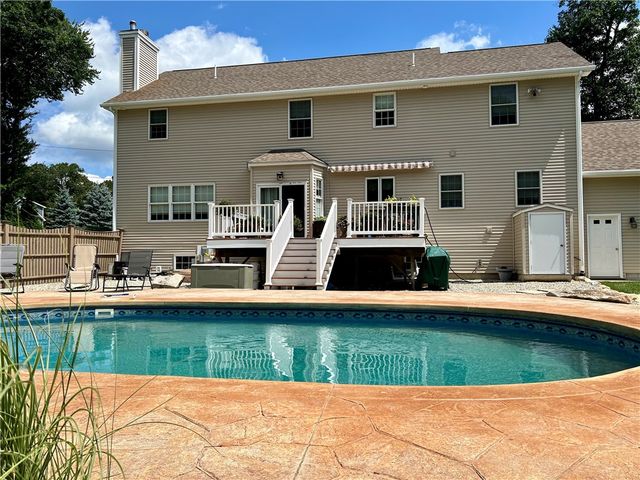 35 East Lantern Road, Smithfield, RI 02917
