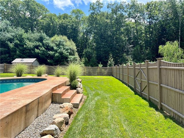 35 East Lantern Road, Smithfield, RI 02917