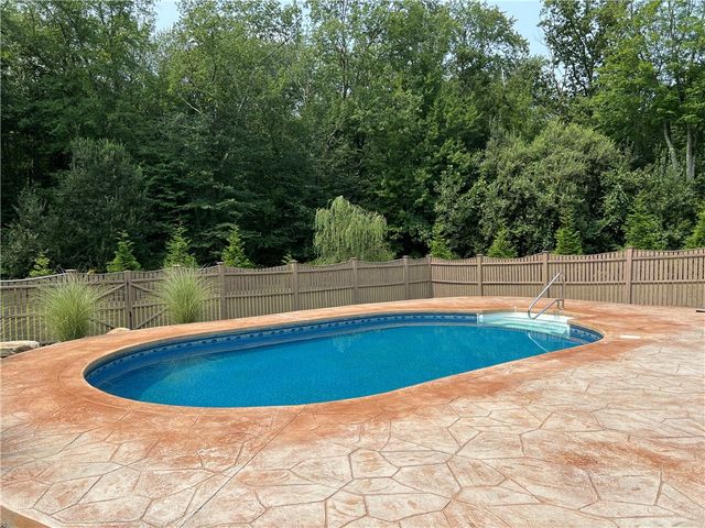 35 East Lantern Road, Smithfield, RI 02917