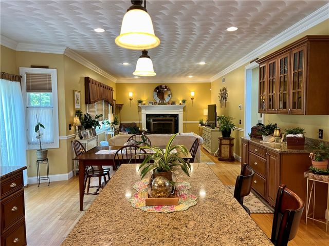 35 East Lantern Road, Smithfield, RI 02917