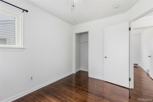 6457 Deering Street, Garden City, MI 48135