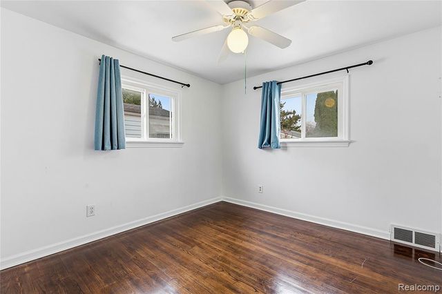 6457 Deering Street, Garden City, MI 48135