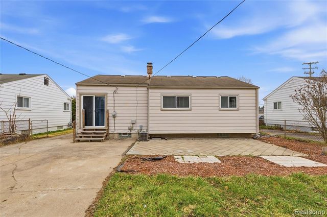 6457 Deering Street, Garden City, MI 48135