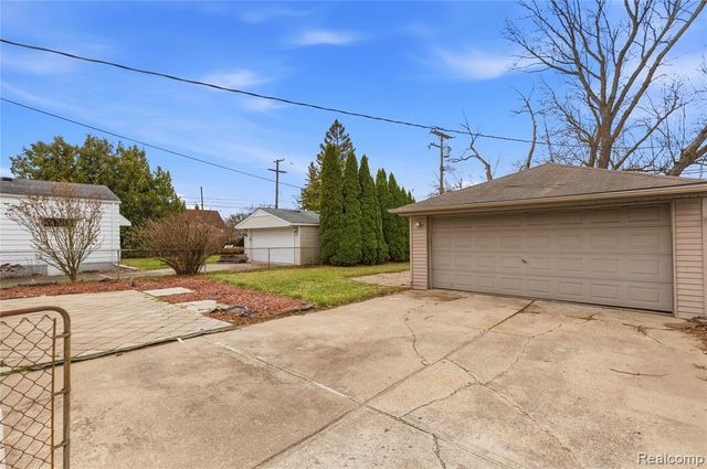 6457 Deering Street, Garden City, MI 48135