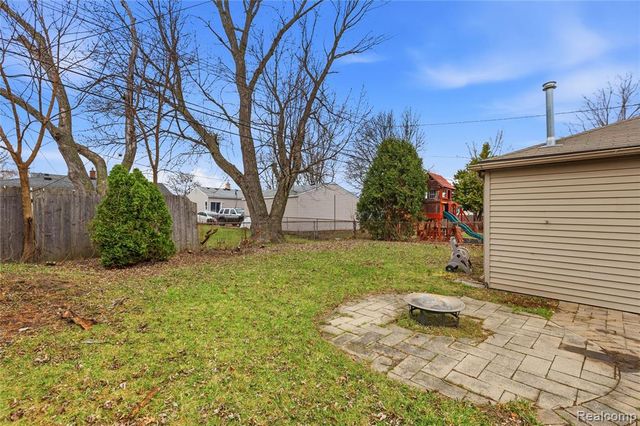 6457 Deering Street, Garden City, MI 48135