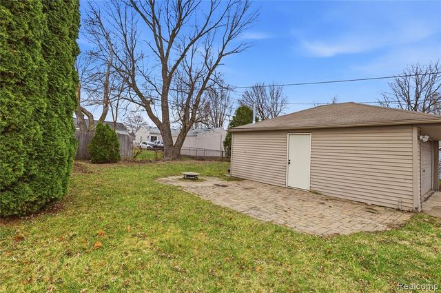 6457 Deering Street, Garden City, MI 48135