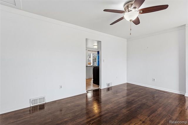 6457 Deering Street, Garden City, MI 48135