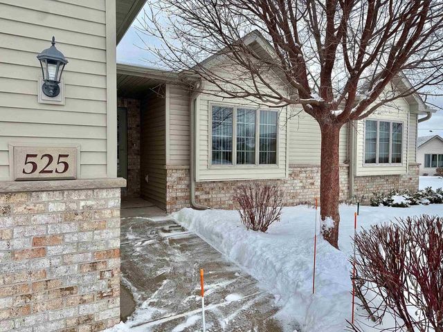 525 W WAYFARER COURT, Appleton, WI 54913