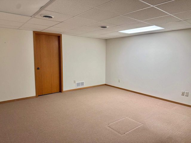 525 W WAYFARER COURT, Appleton, WI 54913