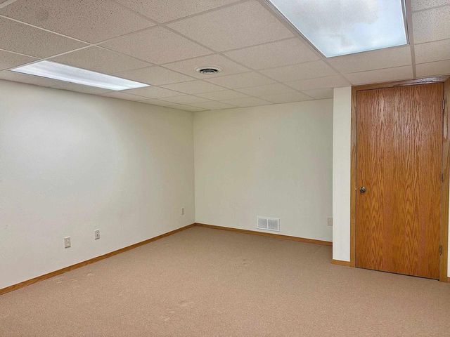 525 W WAYFARER COURT, Appleton, WI 54913