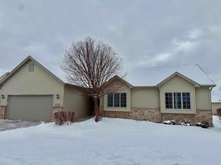 525 W WAYFARER COURT, Appleton, WI 54913