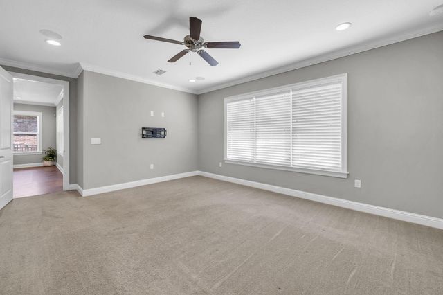48 Oaktree Boulevard, Freeport, FL 32439