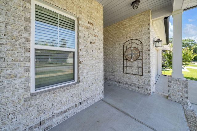 48 Oaktree Boulevard, Freeport, FL 32439