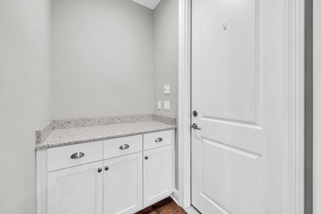 48 Oaktree Boulevard, Freeport, FL 32439