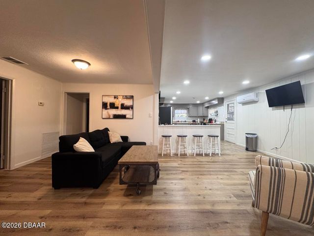 607 Herbert Street, Port Orange, FL 32129