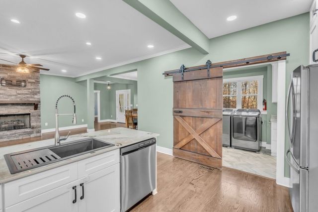 2206 Hwy 48 S, Dickson, TN 37055