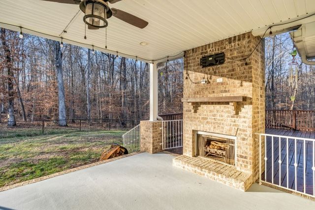 2206 Hwy 48 S, Dickson, TN 37055