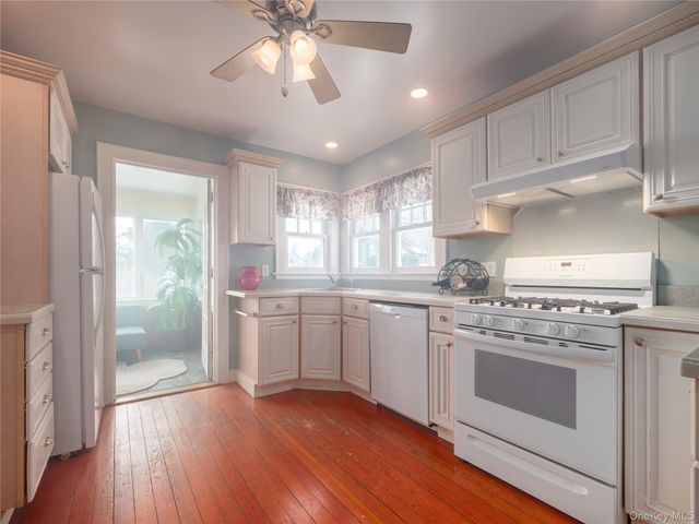 20715 Main Road, Orient, NY 11957