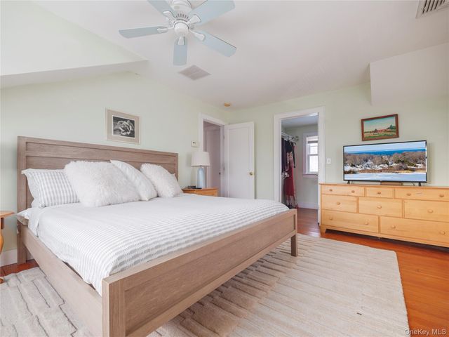 20715 Main Road, Orient, NY 11957