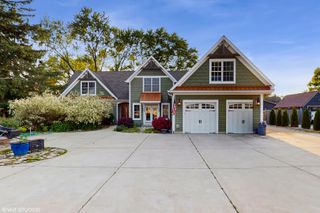 8N594 S Mclean Boulevard, South Elgin, IL 60177