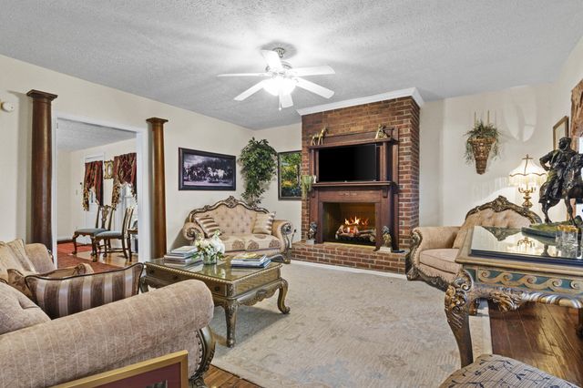 1786 Newtown Pike, Georgetown, KY 40324