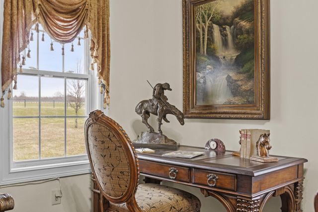 1786 Newtown Pike, Georgetown, KY 40324