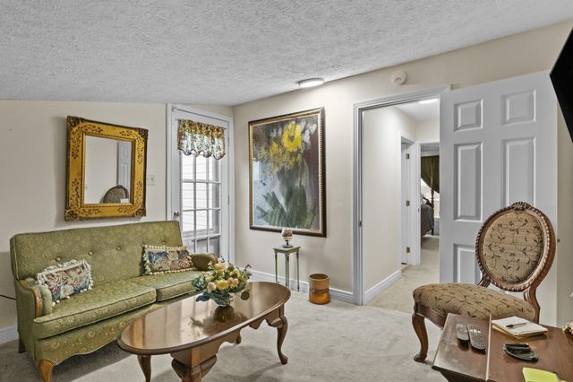 1786 Newtown Pike, Georgetown, KY 40324