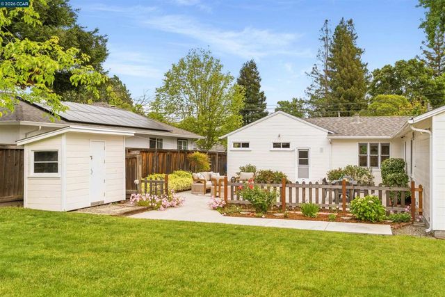 2830 Kinney Dr, Lafayette, CA 94595